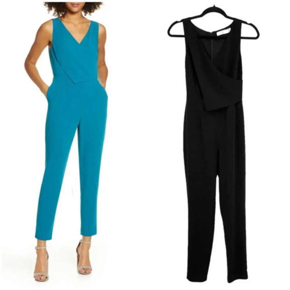 Ali & Jayโ Sleeveless Slim Leg Jumpsuit Black Size XS Assymetrical Top Zip Back